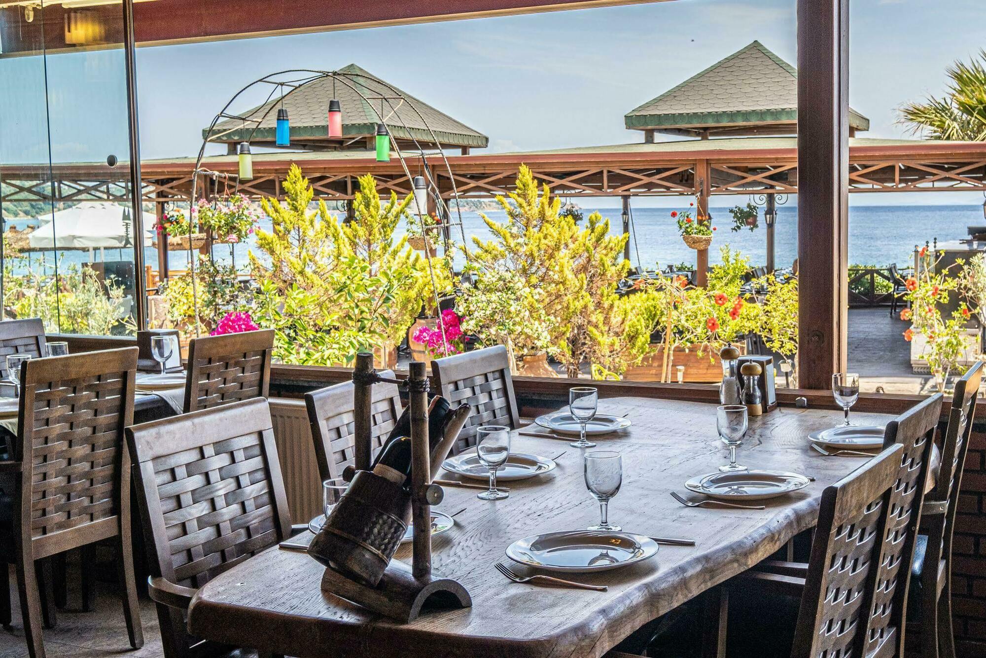 Assos Kervansaray Hotel - Special Category Exterior photo